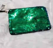 Chloe Alexis Green Black Sequin Make-Up Clutch Datenite Bag