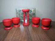 4 Red Wooden Egg Cups + Egg Timer - T&G Woodware Ltd - Made in France