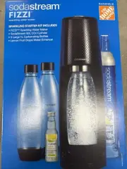 SodaStream Fizzi Sparkling Water Maker Starter Kit w/ Lemon Flavoring NEW