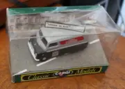 Corgi Classic Model D981/10 Bedford CA Van Evening Standard Licence To Kill