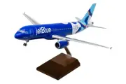 Skymarks SKR8391 JetBlue Airbus A320-200 Spotlight Desk Top Model 1/100 Airplane