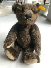 Steiff teddy bear/ Porcupine set mint condition in display case