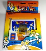 NEW Tiger Electronic KARATE KING 1988 LCD Handheld Video Game