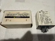 Square D 9050 JCK29V14 Solid State Timing Relay 1.2-120 Min 11 Pin