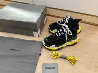 在飛比找Yahoo!奇摩拍賣優惠-全新現貨 台灣專櫃公司正貨 Balenciaga 巴黎世家 