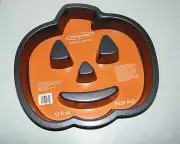 Holiday Home Halloween Pumpkin Jack O Lantern Non Stick Cake Pan New Unused