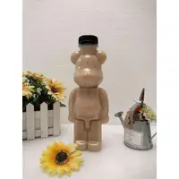 在飛比找蝦皮購物優惠-台灣生產 網紅暴力熊 bearbrick PET 飲料瓶 5