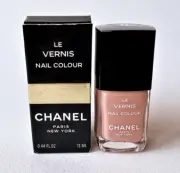CHANEL Le Vernis Nail Polish PECHE / BUFF