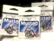 MUSTAD CIRCLE HOOK-39944-BN-1/0 SIZE-3PACK(8EACH) CIRCLE HOOK-POINT BENT IN