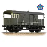 Bachmann 38-918 OO Gauge SE&CR 25T 'Dance Hall' Brake Van BR Departmental Olive