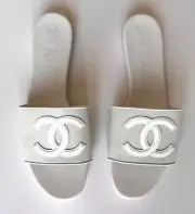 NEW 23P CHANEL WHITE MESH LEATHER CC LOGO MULES SLIDES FLATS SANDALS 42