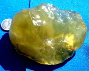 Libyan Desert Glass Meteorite Tektite impact specimen( 1630 crt) Super Green Gem
