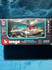 Bburago 1:43 Signature Series F1 2022 Mercedes W13 #63 George Russell Model Car