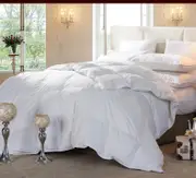 50/50 White Duck Down & Feather Quilt