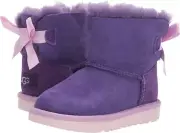 UGG Unisex-Child T Mini Bailey Bow Ii Fashion Boots 4M US big KID