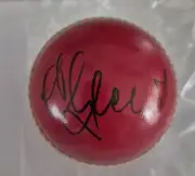 ADAM GILLY GILCHRIST (Australia) SIGNED CRICKET BALL