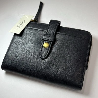 NWT Fossil Fiona Multifunction Bi-Fold Wallet- Solid Black Leather Clasp