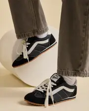 [Vans] Vans Women's Super Lowpro Shoes in Black Size 10.5 10.5 Black