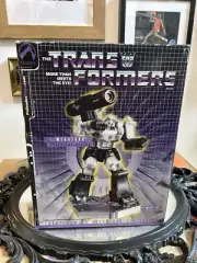 Palisades Transformers Decepticon Megatron 12" Statue 673/1000 PollyStone Statue