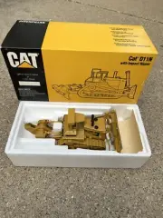 Caterpillar D11N Dozer Metal Tracks 1:50 Conrad #2854 W/ Impact Ripper MIB