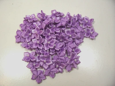 Purple Flower Appliques Offray Brand Satin Pearl Center X 50 pieces, 3/4", B14
