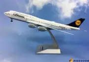 Risesoon Lufthansa Boeing 747-8 D-ABYA Desk Top Display Model 1/200 AV Airplane