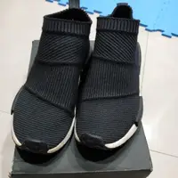 在飛比找蝦皮購物優惠-Adidas Nmd_cs1 pk 黑面白底US8