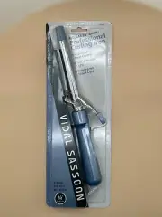 Vidal Sassoon 3/4 inch Barrel Professional Curling Iron, VS121C -New Sealed