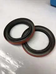 *2 PCS* Ford OEM Front Output Oil Seal NOS D8TZ-7B215-C 1975 - 1979 F150 F250