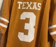 NCAA Texas #3 EWERS LARGE football jersey. FREE SHIPPING IN 24HRS!!