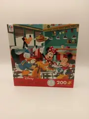 New Disney Friends Amigos puzzle 200 Piece Pluto Donald Goofy Mickey & Minnie
