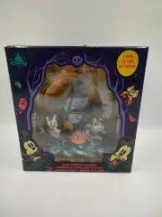 Disney Parks Halloween Countdown Calendar 2023 Mickey & Minnie Mouse New In Box