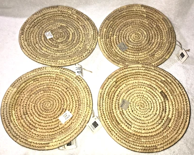 NEW Ten Thousand Villages Palm Hand Woven 4 Placemats Set 10" Wicker Bamboo A
