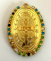 ST. BENEDICT GOLD TONE PENDANT WITH STONES-COLGANTE SAN BENITO DORADO (22099)