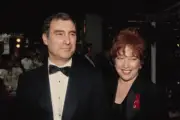 Tony Campisi wife American actress Kathy Bates 65th Academy Awards- Old Photo