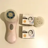 在飛比找蝦皮購物優惠-Clarisonic Mia洗臉機+刷頭組