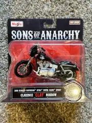 Maisto Sons of Anarchy Clay Morrow 2008 Harley Davidson 1:18 Scale Motorcycle