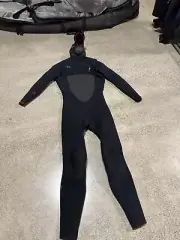 Xcel wetsuit 5/4 size xs with hood