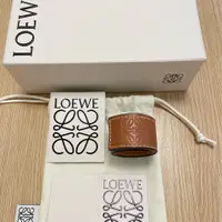 在飛比找PopChill優惠-[二手] 正品 LOEWE 皮革手環Slap bracele