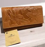 NWT Patricia Nash Tooled Leather Terresa Trifold Wallet Hazelnut (MSRP $119)