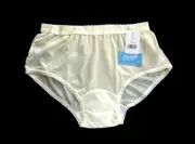 Carole 40 Denier 100% Nylon Pastel Yellow Hipster Brief Size 7/Large