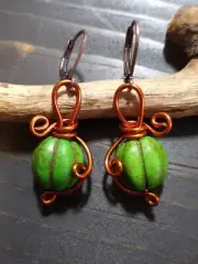 UNIQUE AUTUMN GREEN HOWLITE PUMPKIN BEAD/AMBER COPPER WIRE WRAP EARRINGS