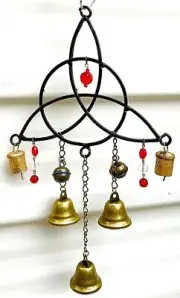 TRIQUETRA BELL CHIMES-BRASS-NEW AGE-LOTS OF BELLS--RINGS WELL-HANDCRAFTEDL # 967
