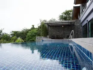 考拉熱帶別墅Tropical Villa Khao Lak