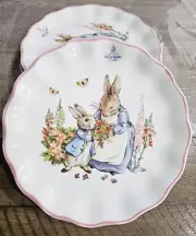Beatrix Potter Peter Rabbit Set of 4 Dinner Plates Scalloped Pink Easter 10.5" D