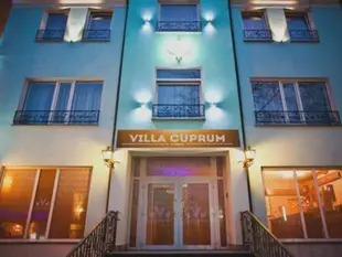 Villa Cuprum