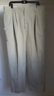 Dockers Recode Mobile Pants Mens Size 38x32 Relaxed Fit Pleated Gray Pants NWT
