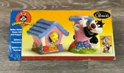 Looney Tunes Tweety Sylvester Home Tweet Home Salt Pepper Shakers NEW NIB