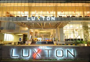 盧斯頓飯店The Luxton Hotel