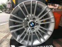 在飛比找Yahoo!奇摩拍賣優惠-中古 BMW F10 17吋原廠鋁圈 一個4500元 剩二個